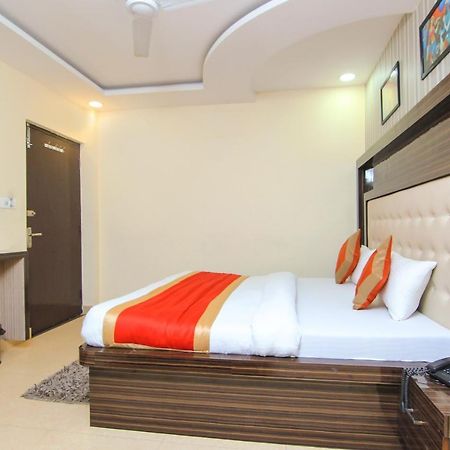 Oyo 8883 Hotel Comfort Zone Лакхнау Экстерьер фото
