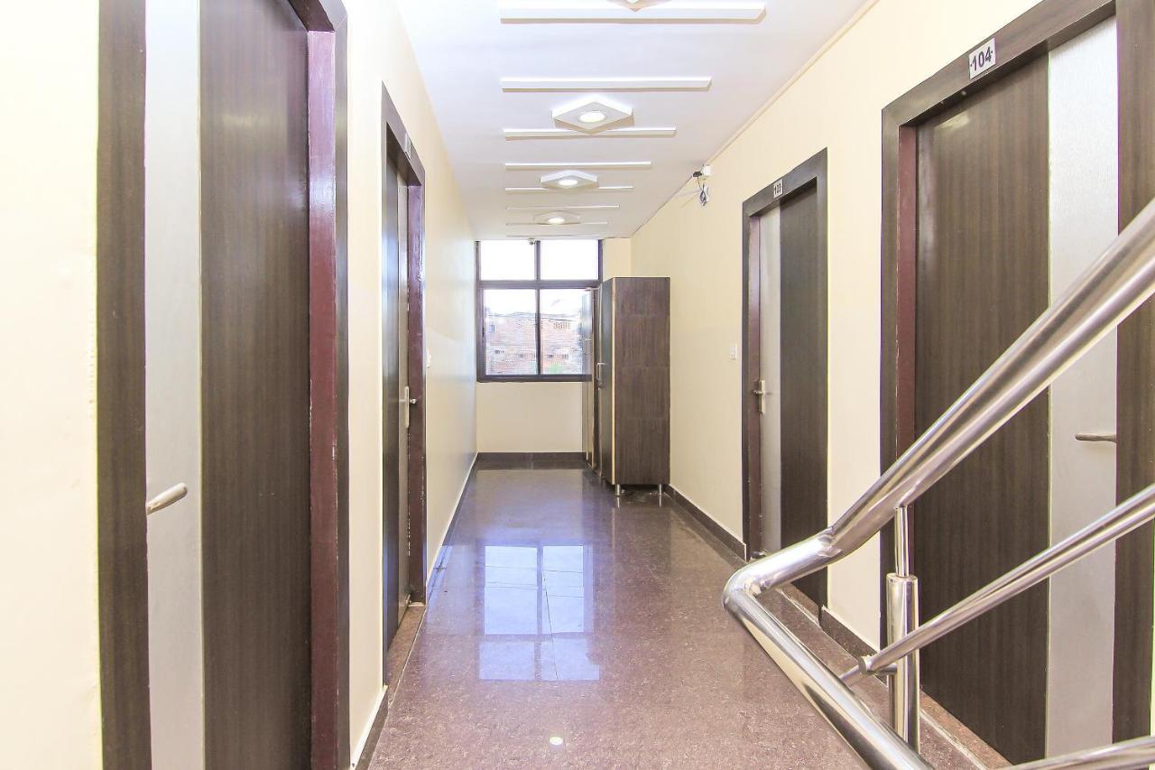 Oyo 8883 Hotel Comfort Zone Лакхнау Экстерьер фото